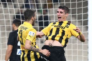 Πρώτα κλείνει τον σέντερ φορ