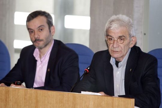 Μόνος ο Γ. Μπουτάρης εναντίον συμβασιούχων