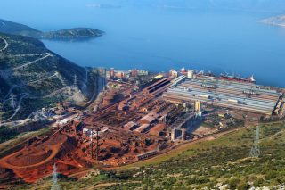 Η ΔΕΗ κατεβάζει τους διακόπτες