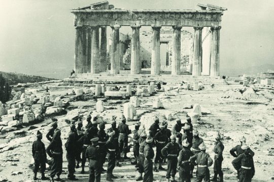 Οι «Ινδοί» στις μάχες του Πειραιά