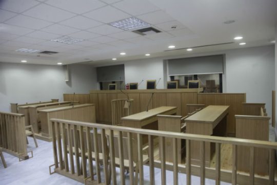 Απεργία διαρκείας των δικηγόρων