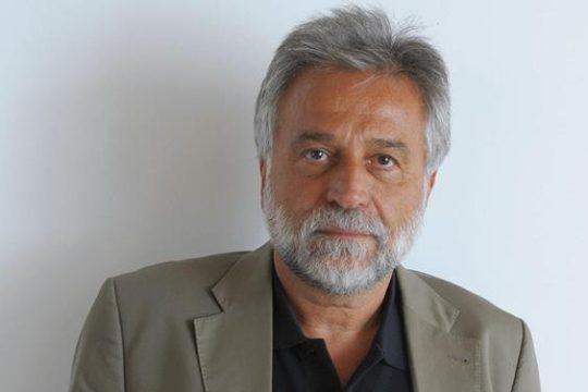 Κατώτερη των περιστάσεων η κυβέρνηση