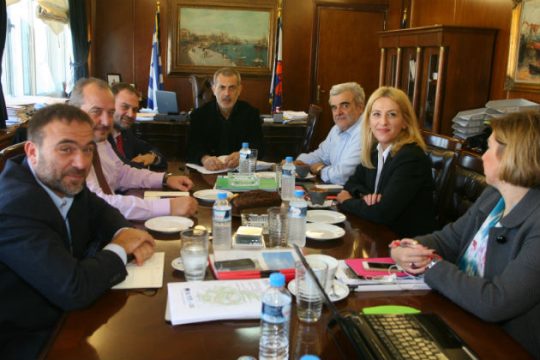 Η ανάπτυξη του Πειραιά στο επίκεντρο της επαφής Δούρου – Μώραλη