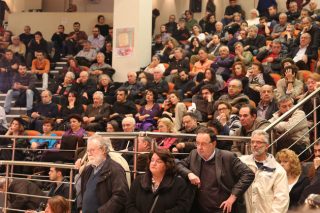 Ενα αμφιθέατρο γεμάτο… «Κ»