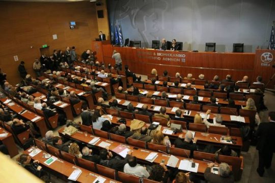 Τρία νέα χαράτσια για να επιβιώσουν τα επιμελητήρια