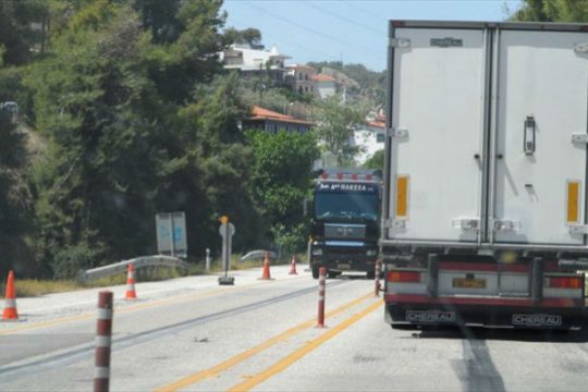 Διακόπτεται η κυκλοφορία στην εθνική οδό Κορίνθου – Πατρών