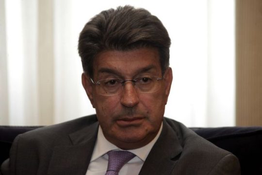 Οι επιχειρηματίες γυρίζουν την πλάτη στο Μαξίμου