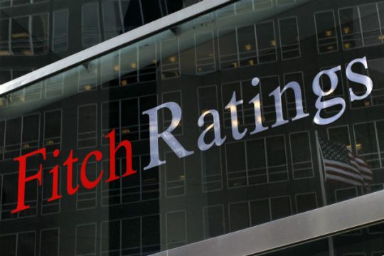 Ο Fitch υποβάθμισε το κρατικό αξιόχρεο της Γαλλίας