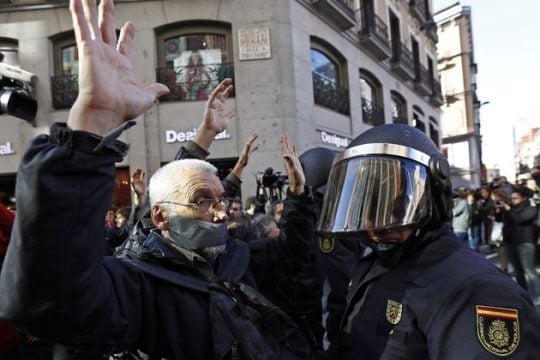 Φέρνουν νόμο… «Φρανκοστάιν»