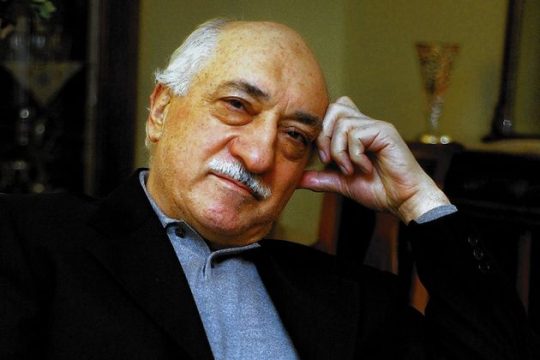 Ενταλμα σύλληψης κατά του Γκιουλέν