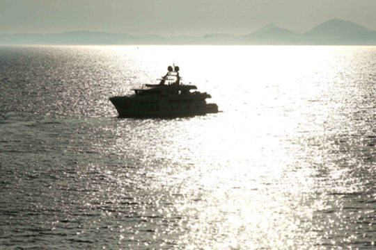 Κρουαζιερόπλοια στην Υδρα