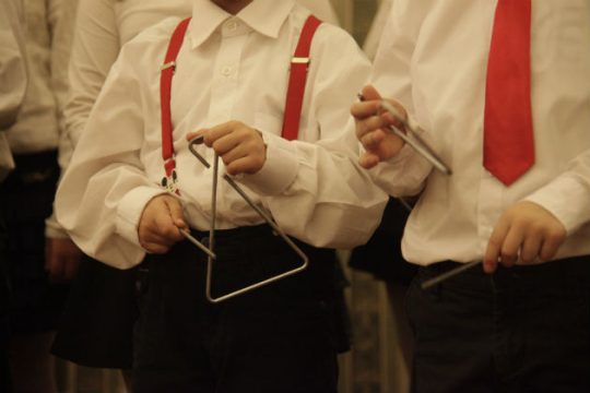 Λήστεψαν παιδιά που έλεγαν τα κάλαντα