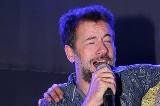 Πιο χαμηλά Λόλα, πιο χαμηλά