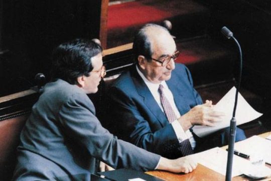 Η καραμέλα της συναίνεσης