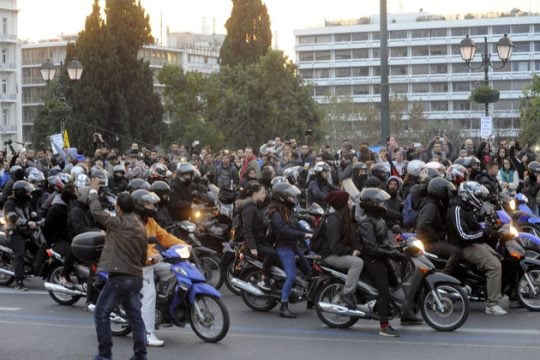 Διαμαρτυρίες σε όλη τη χώρα