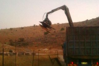 Αντί για αναδάσωση, στήνουν νεκροταφείο
