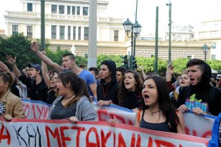 Ρεύμα ανυπακοής στην αξιολόγηση – λαιμητόμο!