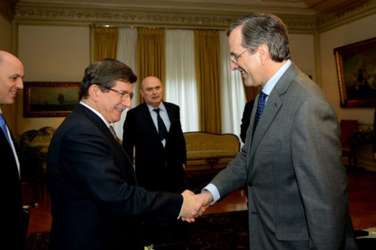 Ελληνοτουρκική «προσέγγιση» σε τεταμένο κλίμα