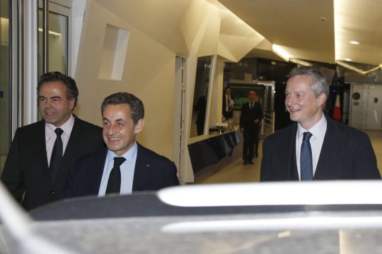 «Πύρρειος νίκη» Σαρκοζί