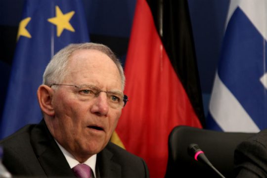 Επιμένει στο δρόμο της περιοριστικής πολιτικής ο Σόιμπλε