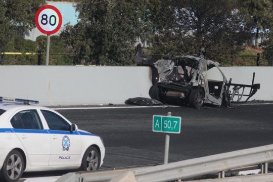 Εκρηκτικό μυστήριο στην Αττική Οδό