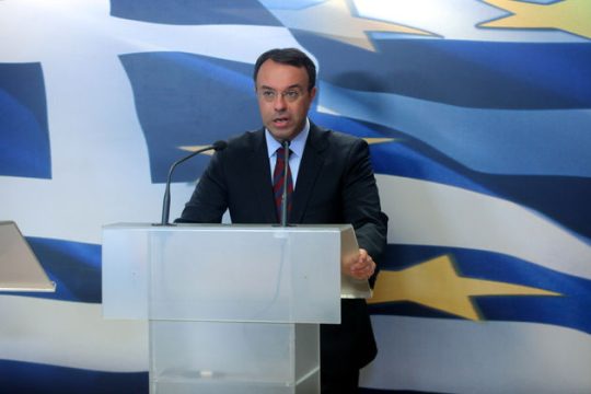 Το αλαλούμ με τον ΕΝΦΙΑ πάτησε φρένο στα έσοδα