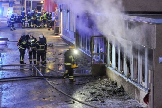 Σουηδία: Πυρπόληση τεμένους, πέντε τραυματίες