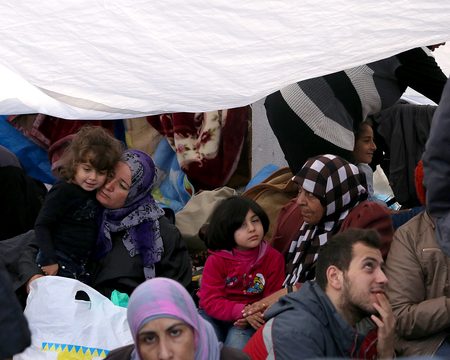 Προκλητικές δηλώσεις Καμίνη και Αβραμόπουλου για τους πρόσφυγες