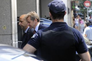 Παράταση για το… θεαθήναι