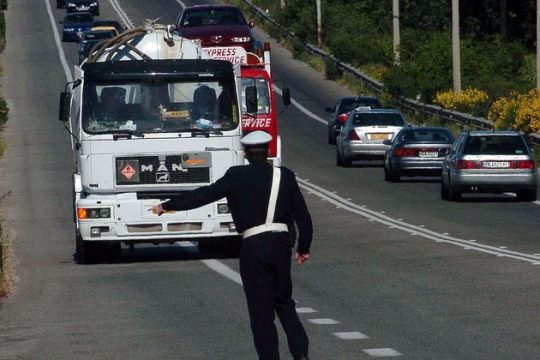 Έκτακτα μέτρα της Τροχαίας για τις γιορτές