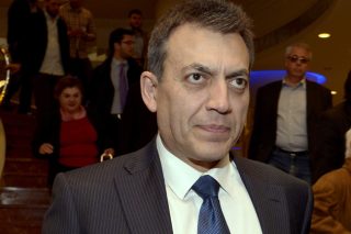 Η πραγματικότητα εκθέτει τον Βρούτση