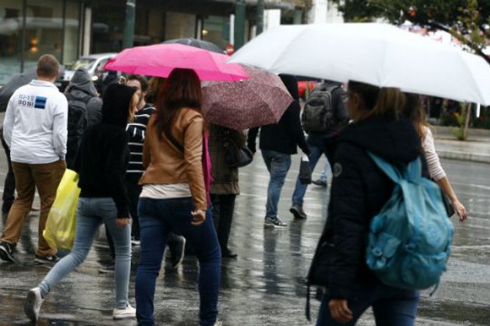 Βροχές και πτώση της θερμοκρασίας