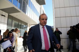 Δύο εικοσιτετράωρα αλληλοκατηγοριών