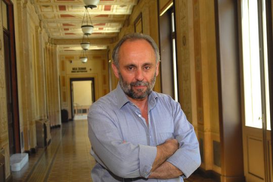 Δεν συνδιοικώ με σωματεία