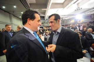 Πατρίς, θρησκεία κι η… Δούρου στην εκκλησία