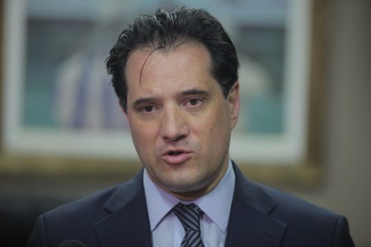 Για απολύσεις δημοσίων υπαλλήλων μιλά ο Άδωνις Γεωργιάδης