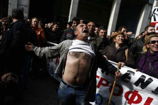 Πόσες ακόμα θυσίες για να πετύχουν τα μνημόνια;