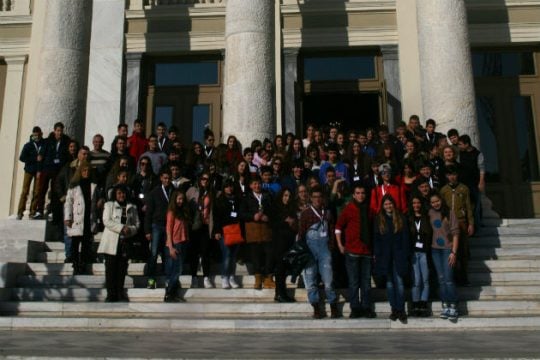 Μαθητές στο Δημοτικό Θέατρο Πειραιά