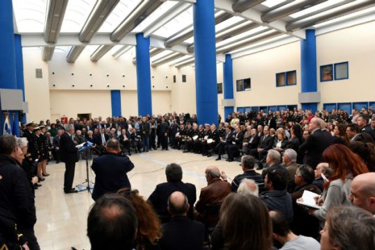 Σταματούν οι πωλήσεις ΟΛΠ και ΟΛΘ, ξεκινάει συζήτηση με την Cosco