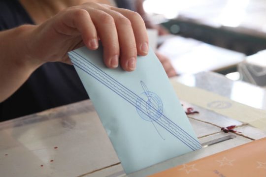 Προβάδισμα ΣΥΡΙΖΑ 3,4% σε νέα δημοσκόπηση
