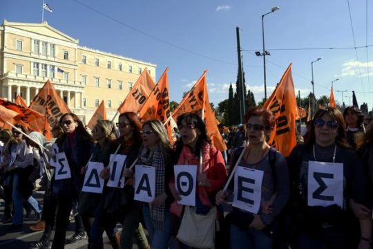Η ΟΛΜΕ μηνύει Λοβέρδο και Μητσοτάκη