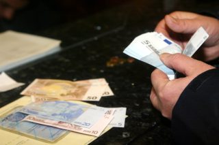 Αύξηση εμπορικού ελλείμματος