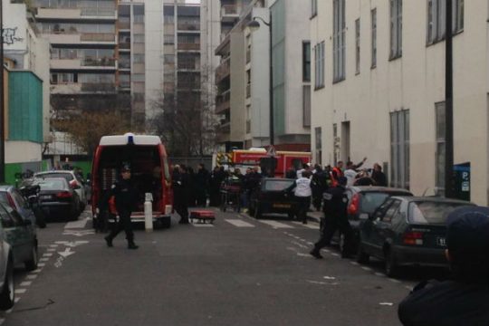 Πολύνεκρη επίθεση σε γραφεία γαλλικής εφημερίδας (βίντεο)