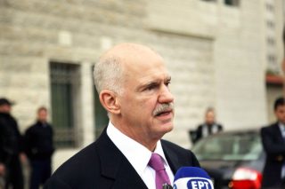 Αρχισε ο εμφύλιος στο ΠΑΣΟΚ