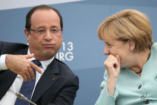 To Grexit, οι «απειλές» και οι «εκβιασμοί»