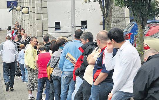 Χιλιάδες οι Βρετανοί μετανάστες που ζουν με επιδόματα στην Ε.Ε.