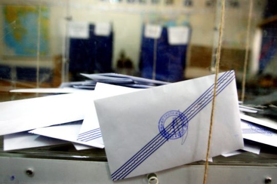 Τα «όχι» πέφτουν βροχή