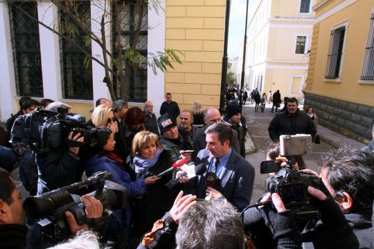 Δικαίωση της «Εφ.Συν.» στη δίκη με τη Χρυσή Αυγή
