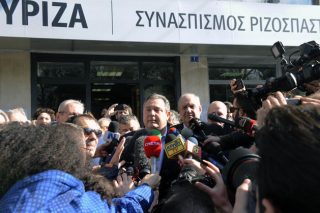 Πρώτα το χρέος, έπονται τα λοιπά
