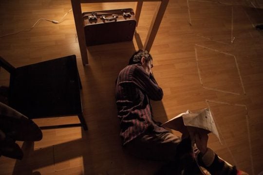 Ο «ξένος» πέρα από τις λέξεις